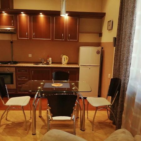Apartments Yerevan Bagian luar foto