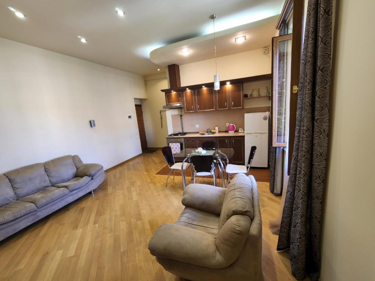 Apartments Yerevan Bagian luar foto