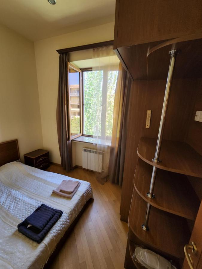 Apartments Yerevan Bagian luar foto