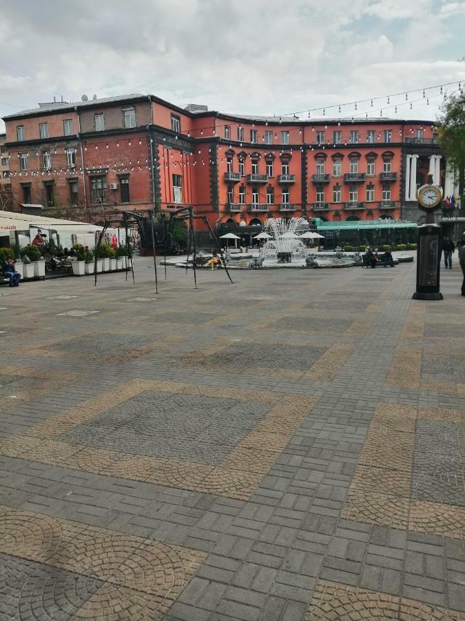 Apartments Yerevan Bagian luar foto